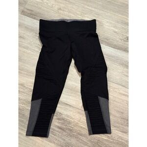 PINK Victoria's Secret Ultimate Black Moto Workout Leggings‎ Capris Size M